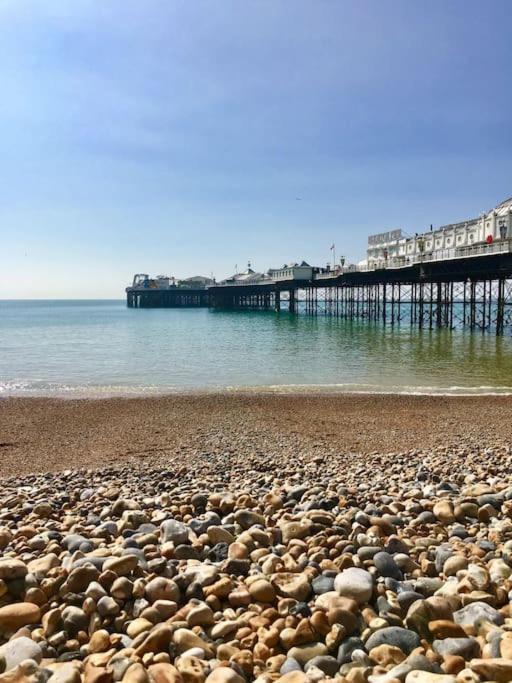 Central Brighton Studio By The Beach Exterior photo